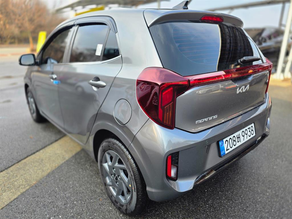 Kia Morning 1.0 Gasoline Prestige 6