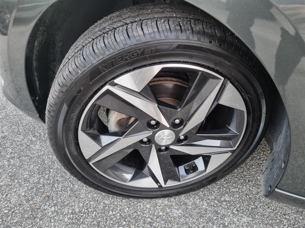 Hyundai Avante 1.6 Modern 8