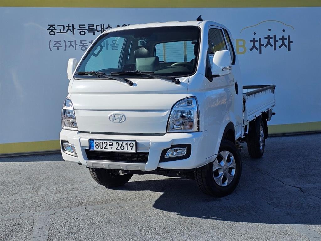 Hyundai Porter Super Cab/ Long Wheelbase/ 4WD Premium