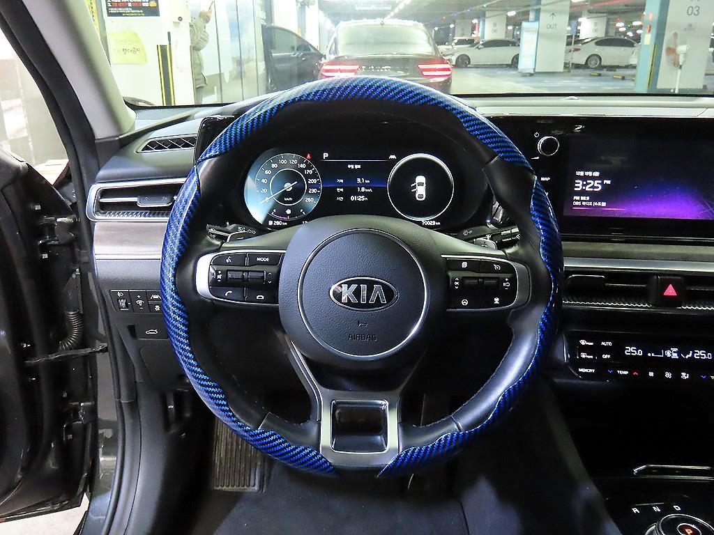 Kia K5 2.0 Noblesse 9