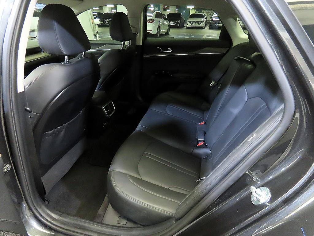 Kia K5 2.0 Noblesse 8