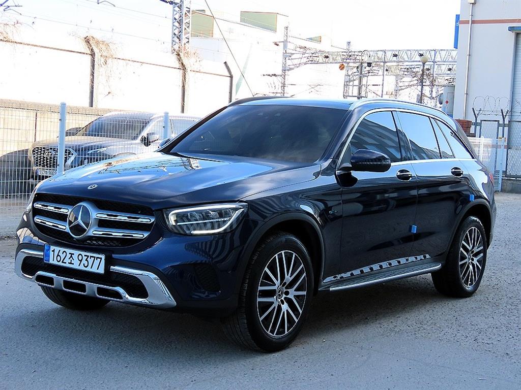 벤츠 GLC 클래스 GLC 300 e 4MATIC 사진 2/20