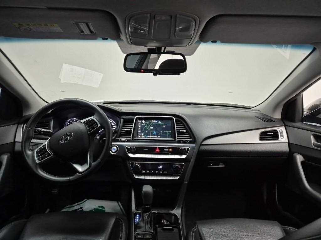 Hyundai Sonata 2.0 Smart Special 8