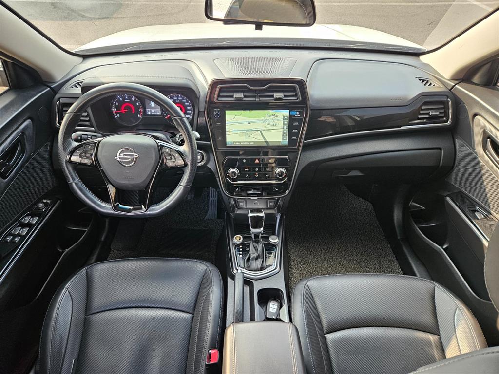 KG Mobility (Ssangyong) Tivoli 2WD Gasoline 1.5 V3 10