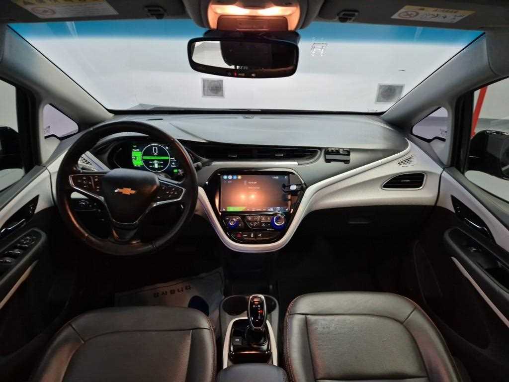 Chevrolet Bolt EV Premier 8