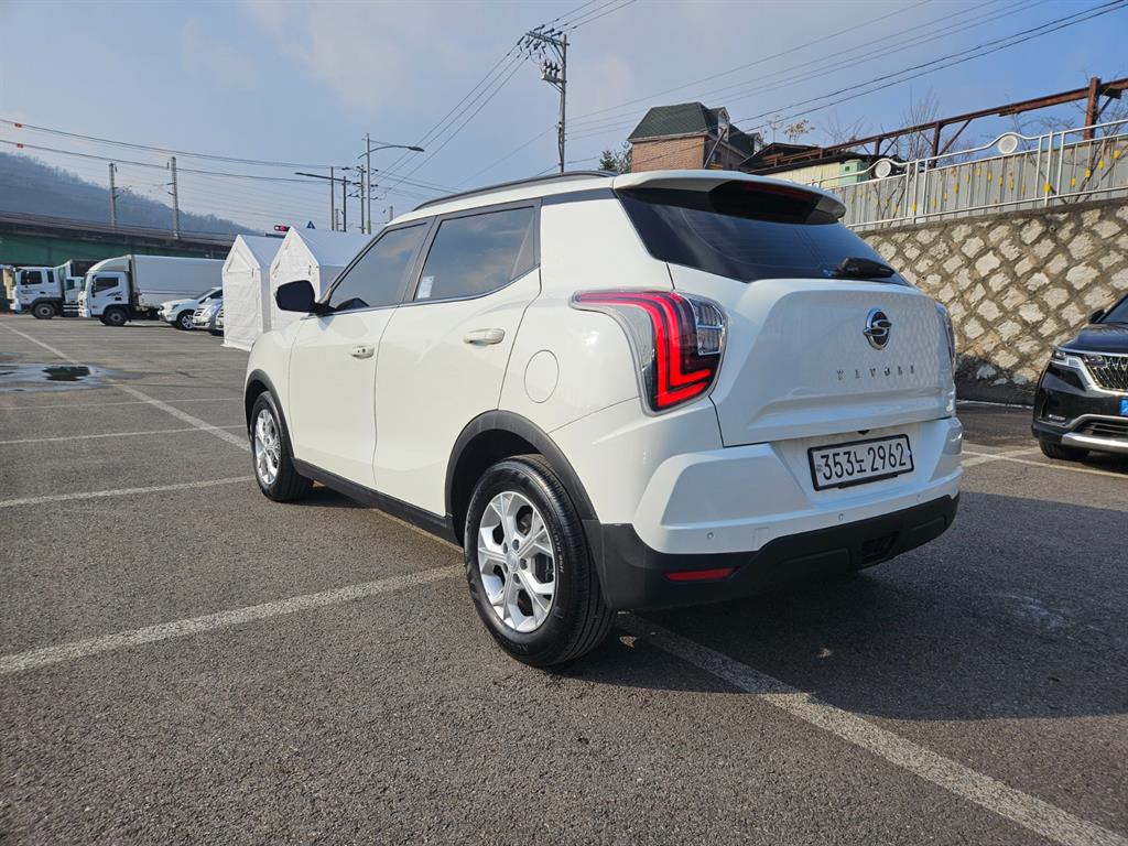 KG Mobility (Ssangyong) Tivoli 2WD Gasoline 1.5 V3 4