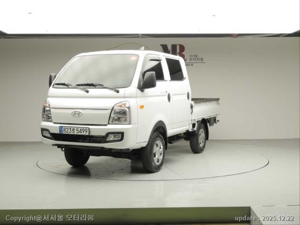 Hyundai Porter Double Cab/ Long Wheelbase/ 4WD Smart