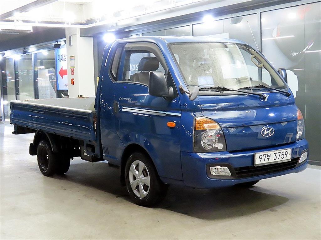 Hyundai Porter 1.0 Ton/ Super Cab/ Long Wheelbase/ CRDi