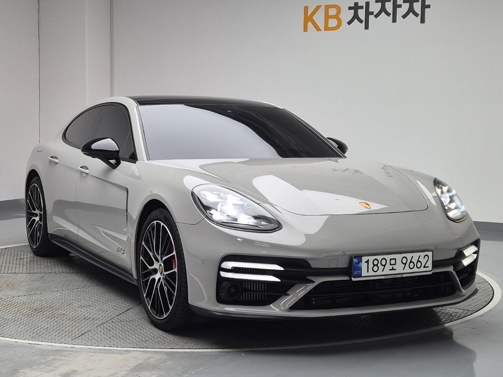 Porsche Panamera 4.0 GTS 4