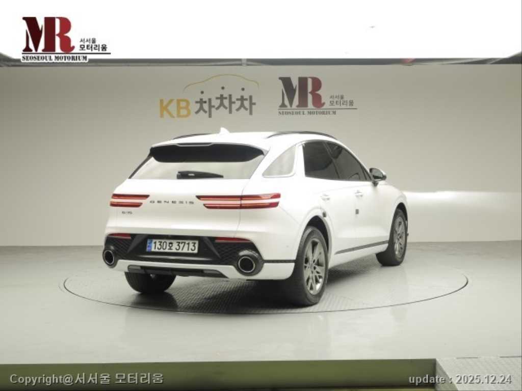 Genesis GV70 2.5T Gasoline 2WD Sport 4