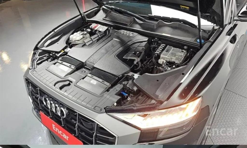 Audi Q8 50 TDI Quattro Premium 6