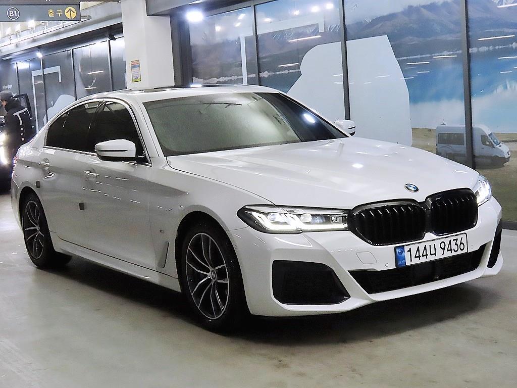 BMW 5시리즈 5시리즈 (G30) 520i M 스포츠 기본형