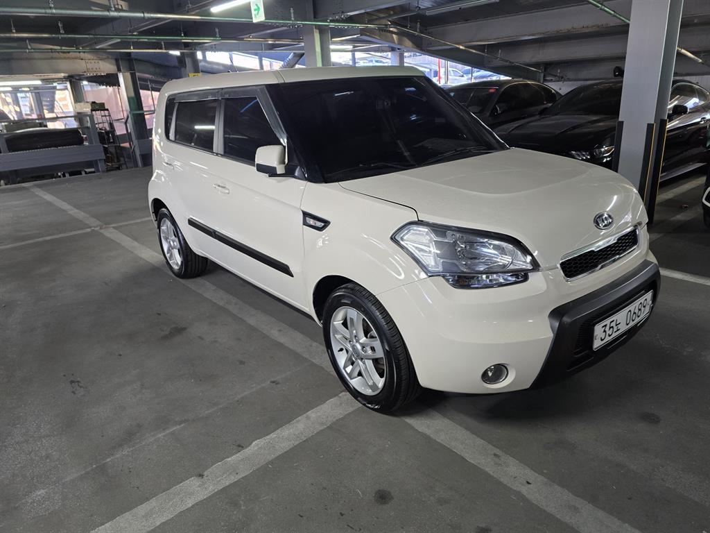 Kia Soul 1.6 SMART 4