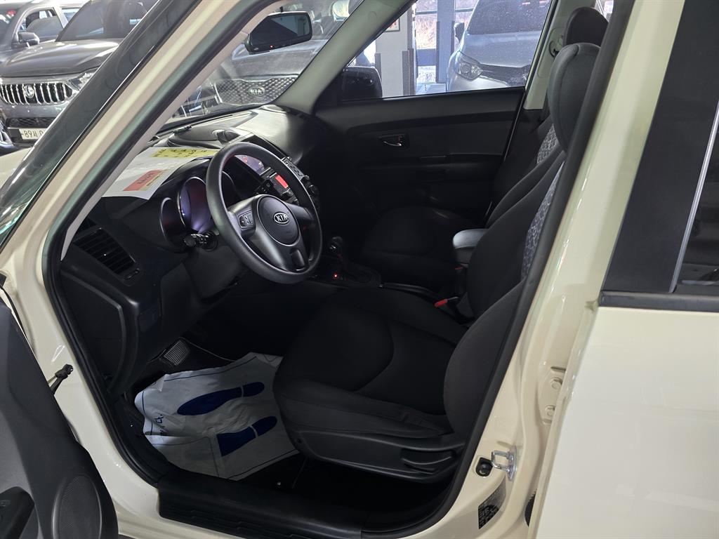 Kia Soul 1.6 SMART 10