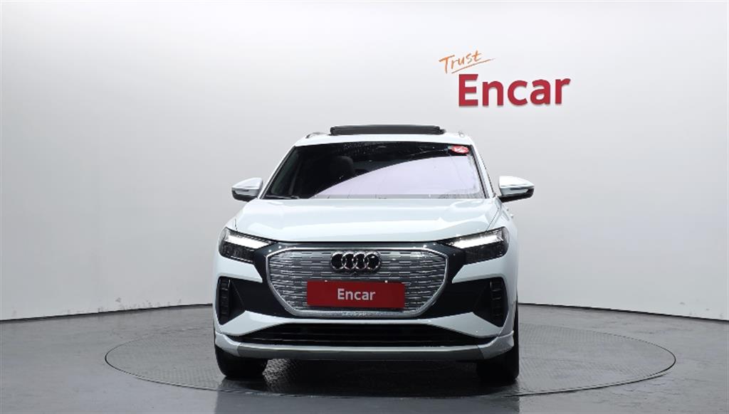 Audi Q4 e-tron 40 4