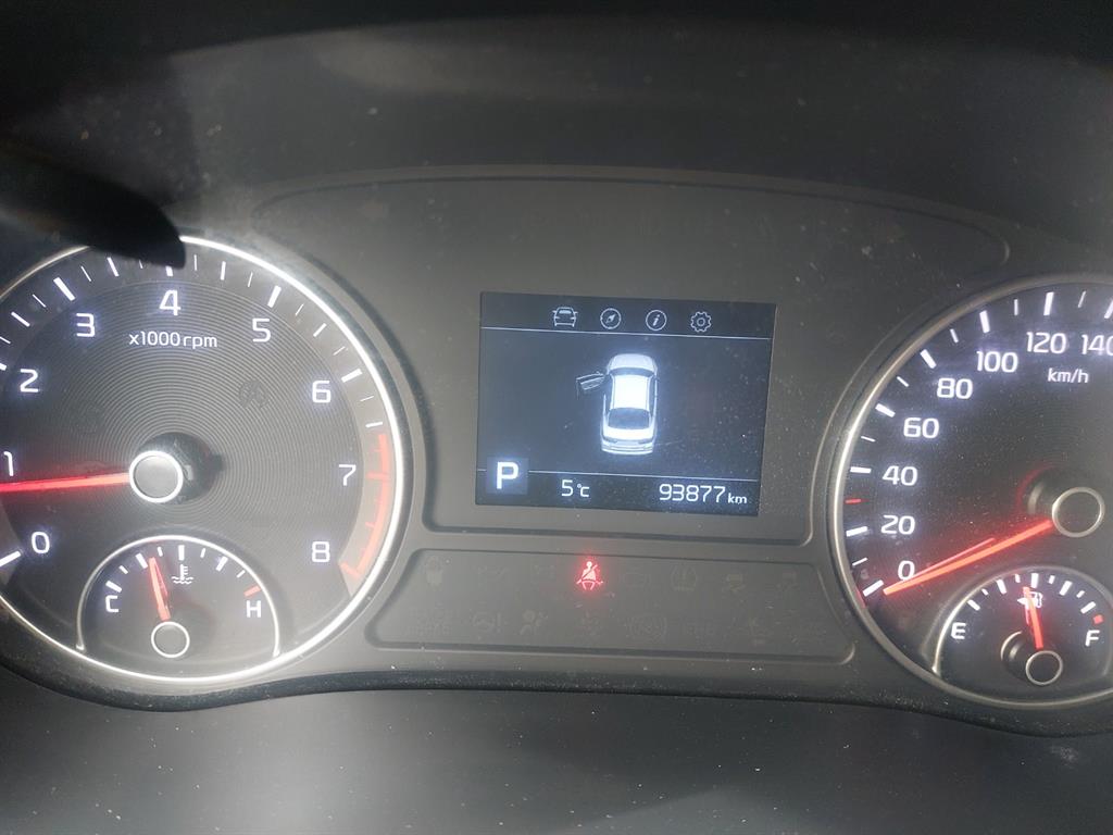 Kia K5 LPI 2.0 Luxury 9