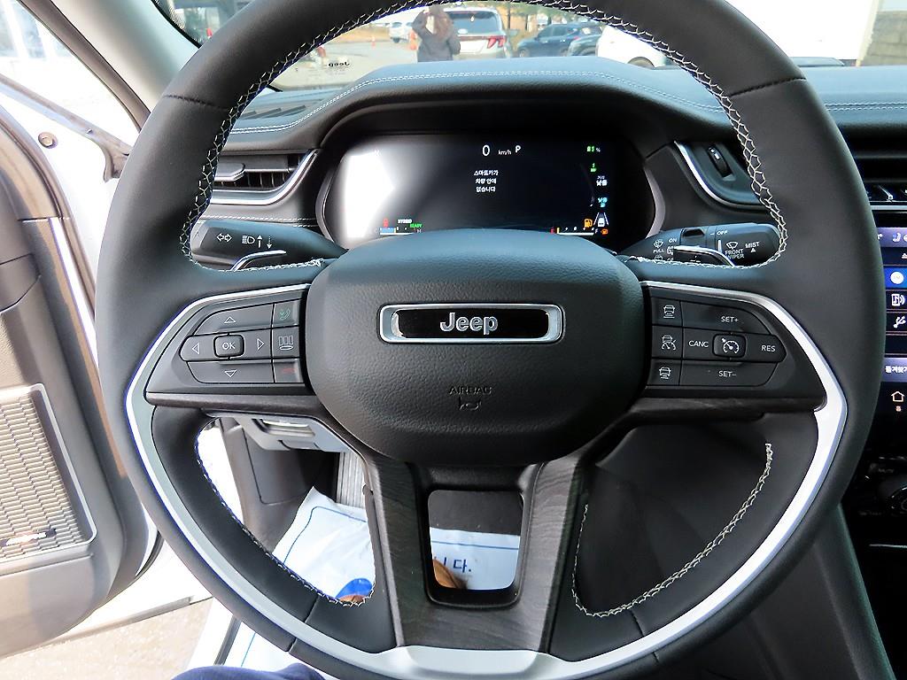 Jeep Cherokee 2.0 4xe Limited 8