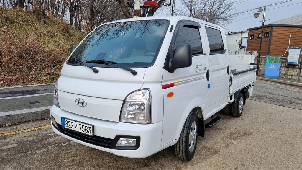 Hyundai Porter Double Cab/ Long Wheelbase/ CRDi Smart