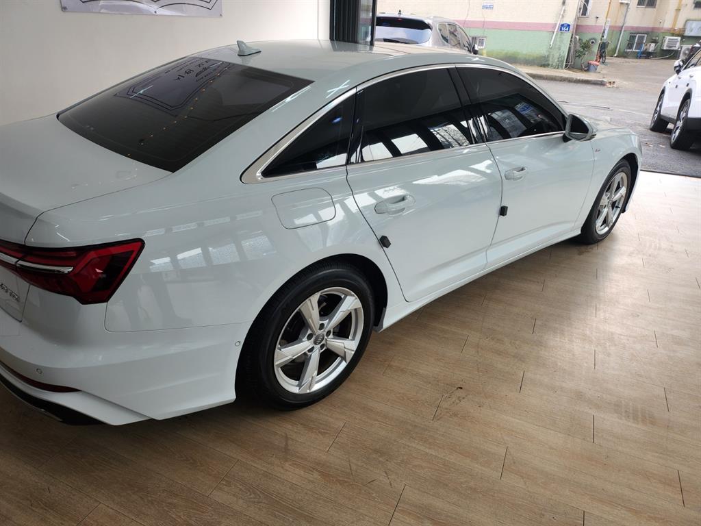 Audi A6 40 TDI 4