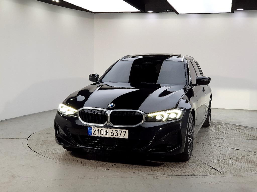 BMW 3 Series 320i Touring — фото 2