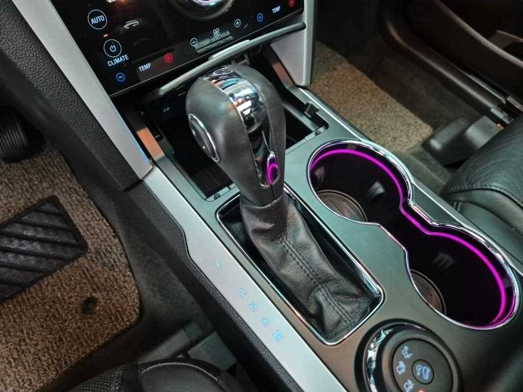 Ford Explorer 3.5 Limited 4WD 9