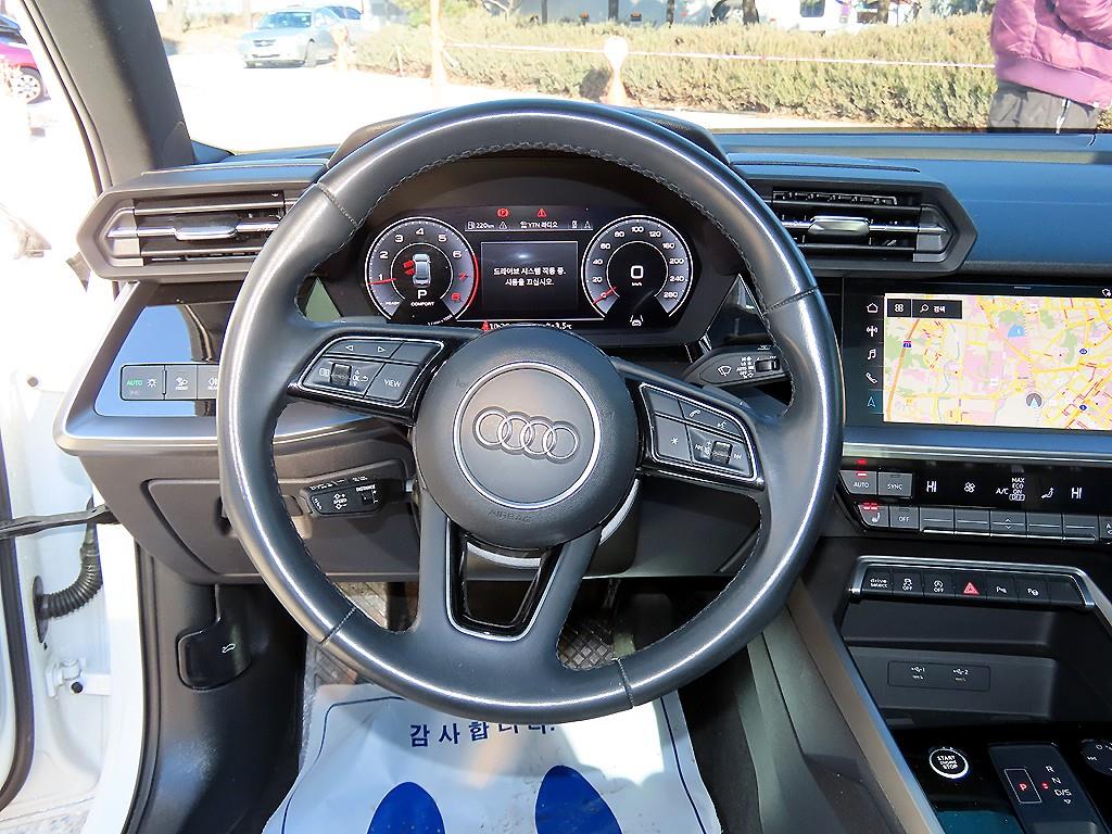 Audi A3 40 TFSI Premium 9