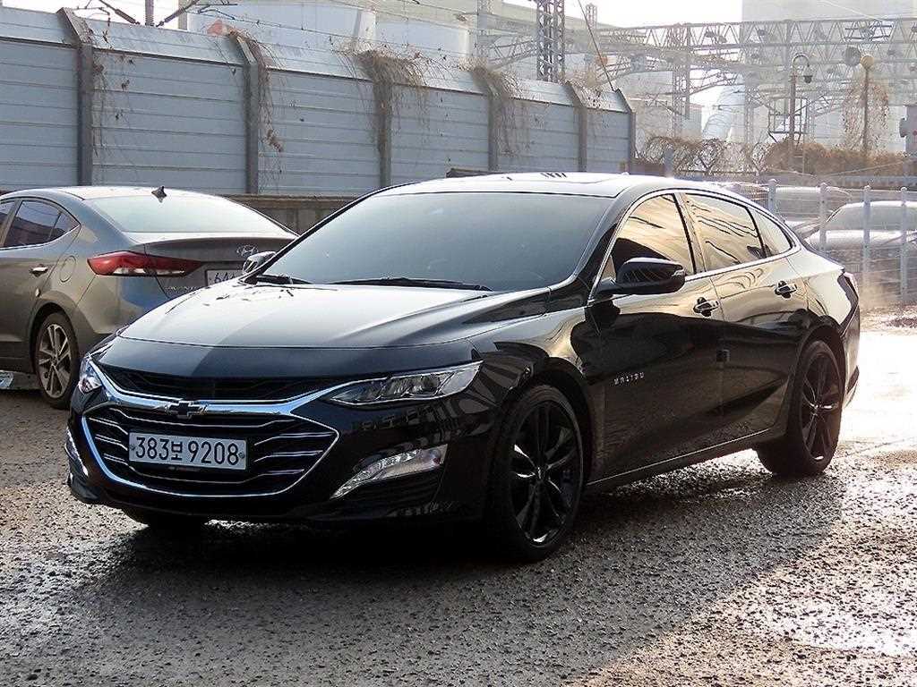 Chevrolet Malibu Gasoline 2.0 Turbo Perfect Black 3