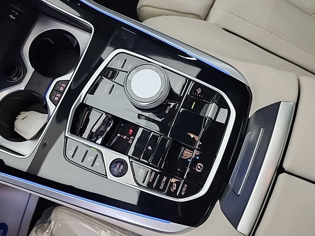 BMW X5 xDrive 50e M Sport 9