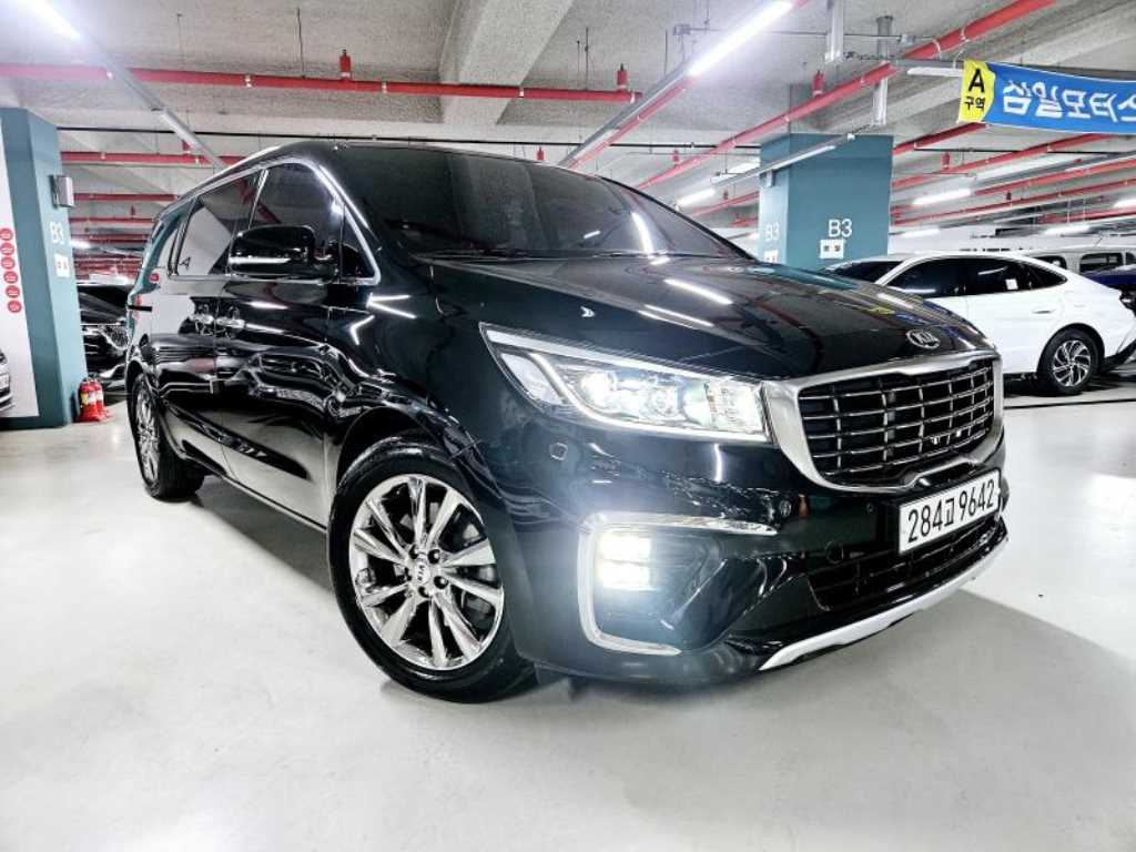 Kia Carnival Gasoline Noblesse