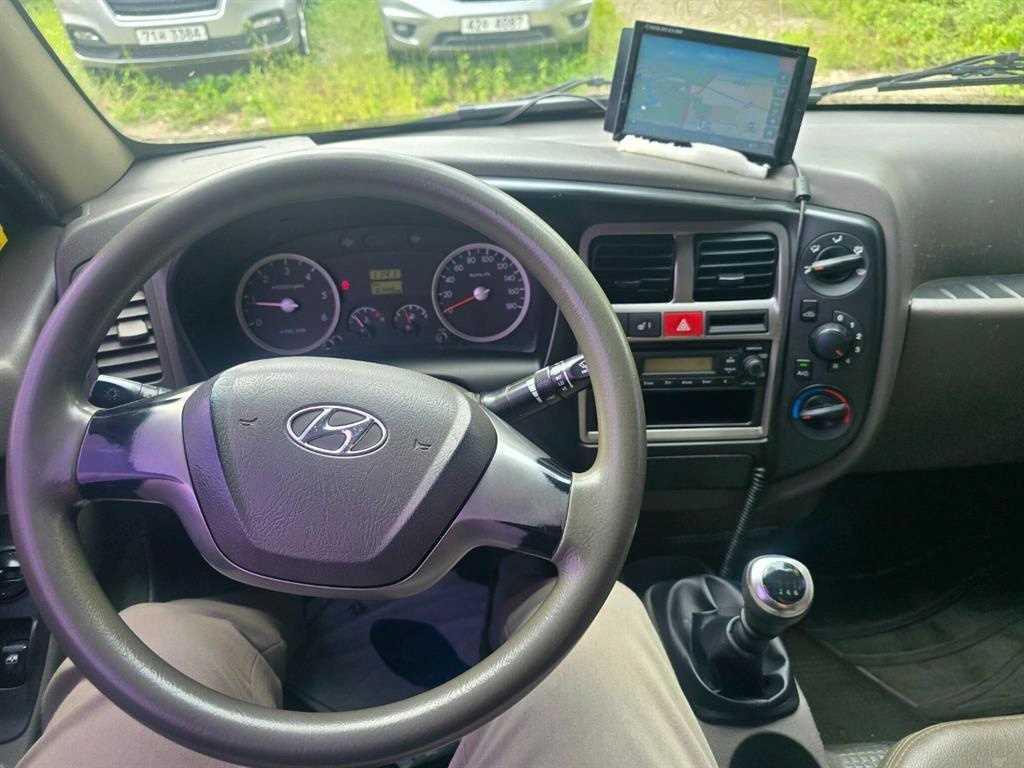 Hyundai Porter Super Cab/ Long Wheelbase 8