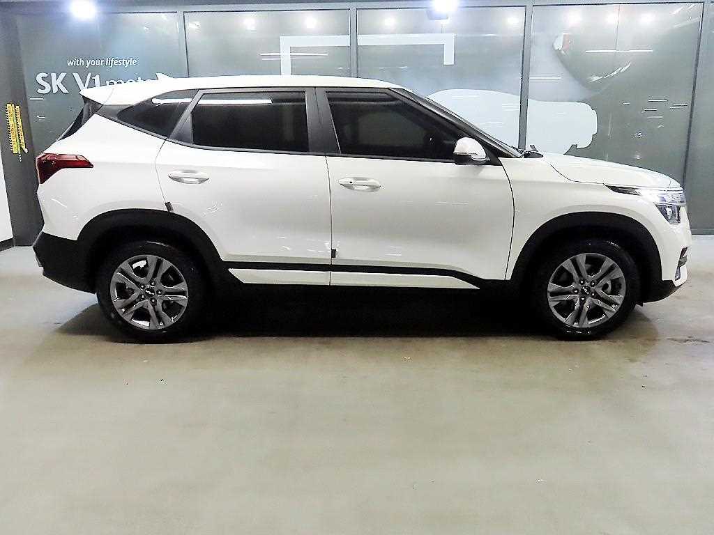 Kia Seltos Gasoline 1.6 Turbo 2WD Prestige 4