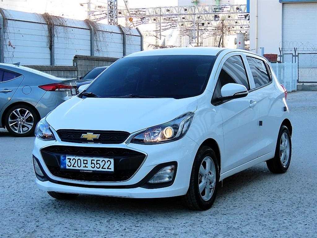 Chevrolet Spark LT 3