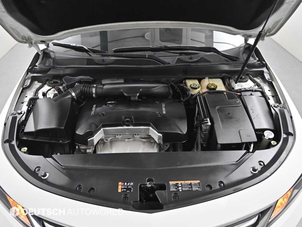 Chevrolet Impala 2.5 LT 7