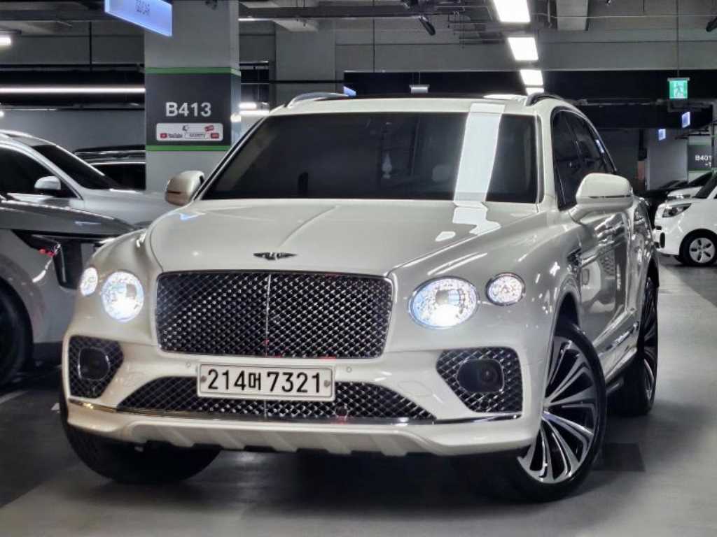벤테이가 4.0 V8 2021년식