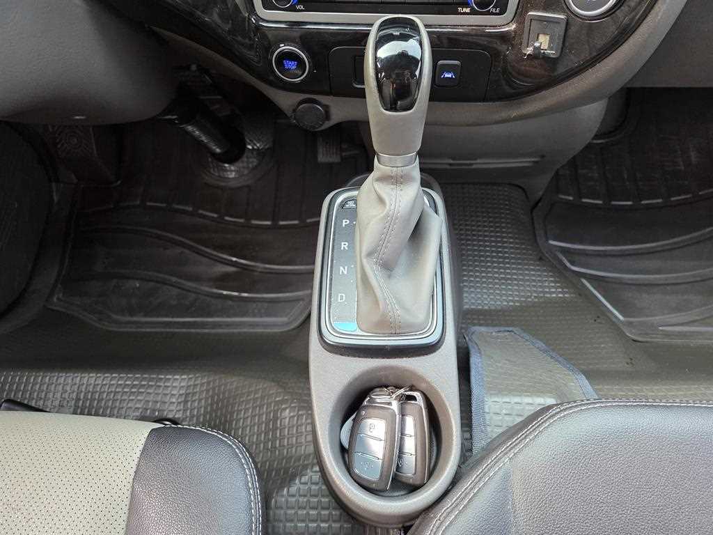 Hyundai Porter 1.0 Ton/ Super Cab/ Long Wheelbase 9