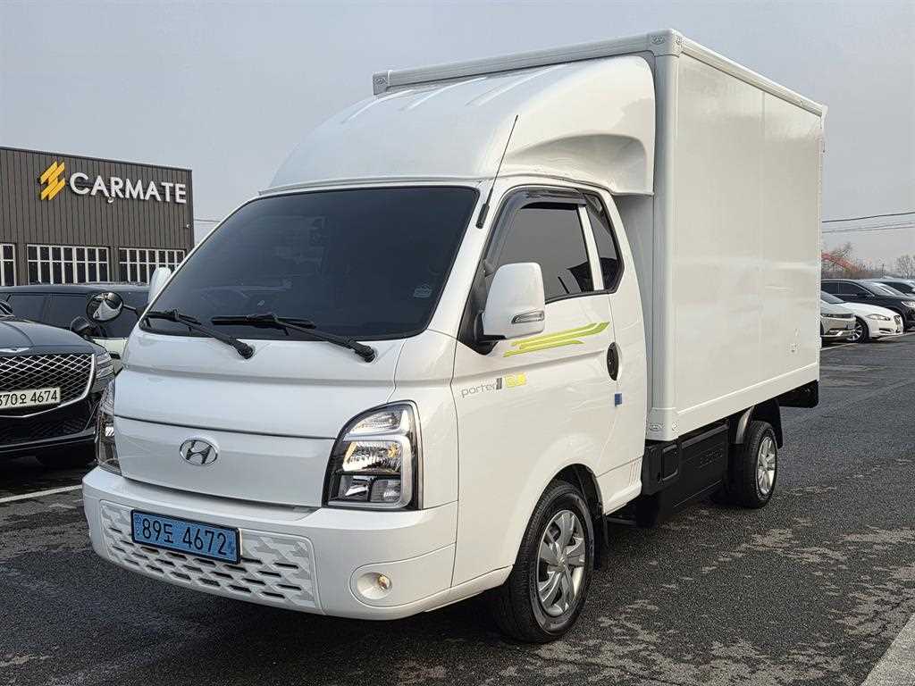 Hyundai Porter 1.0 Ton/ Super Cab/ Long Wheelbase
