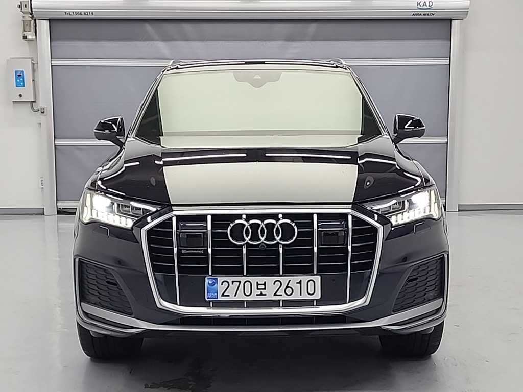 아우디 Q7 45 TDI 콰트로 프리미엄 사진 2/18