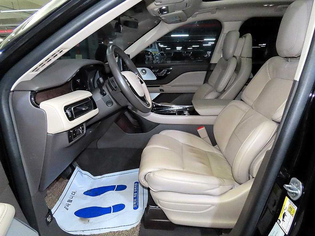 Lincoln Aviator 3.0 Reserve AWD 7