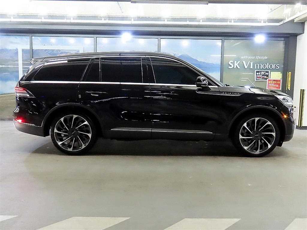 Lincoln Aviator 3.0 Reserve AWD 4