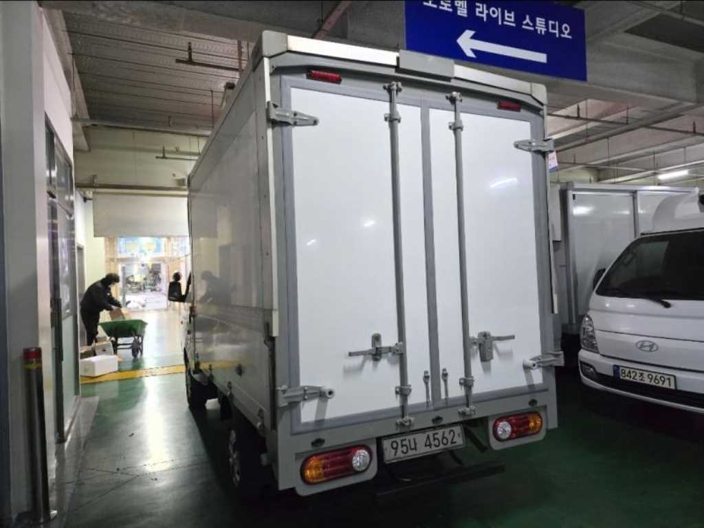 현대 포터2 1톤 윙바디 슈퍼캡 장축 - 중고 트럭 매물 이미지