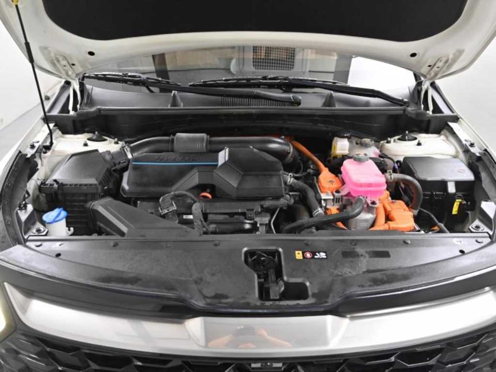 Kia Sportage 1.6 Turbo HEV 4WD Signature 7