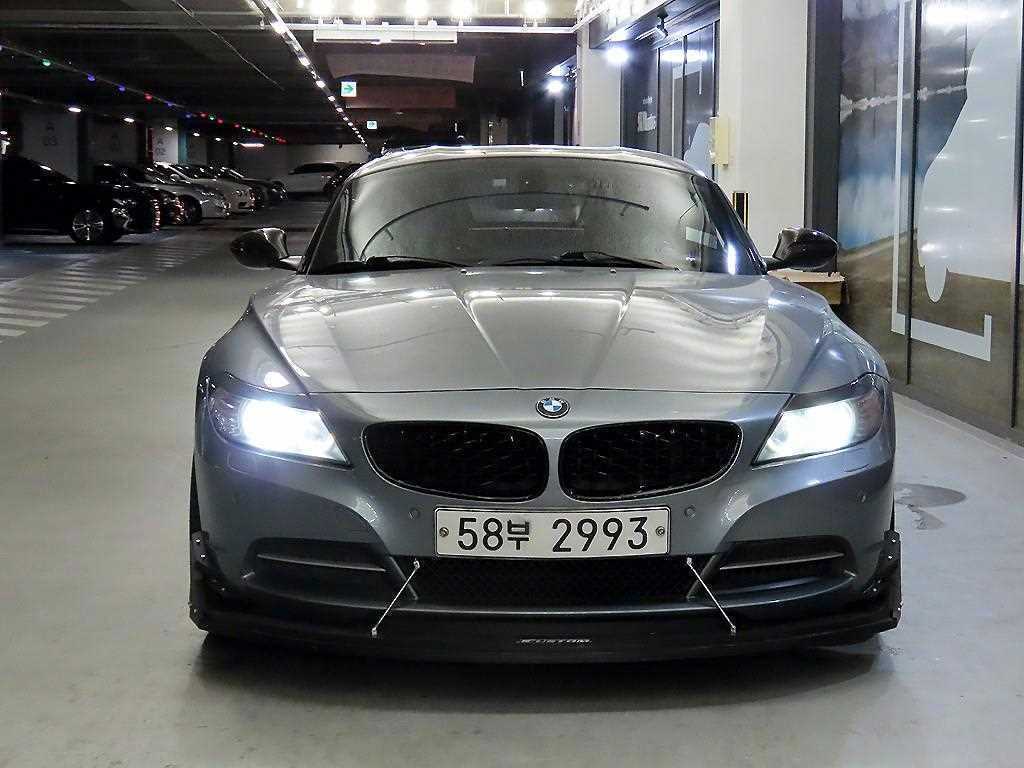 BMW Z4 sDrive 30i 사진 2/20