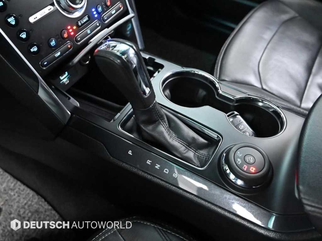 Ford Explorer 2.3 EcoBoost Limited 4WD 10