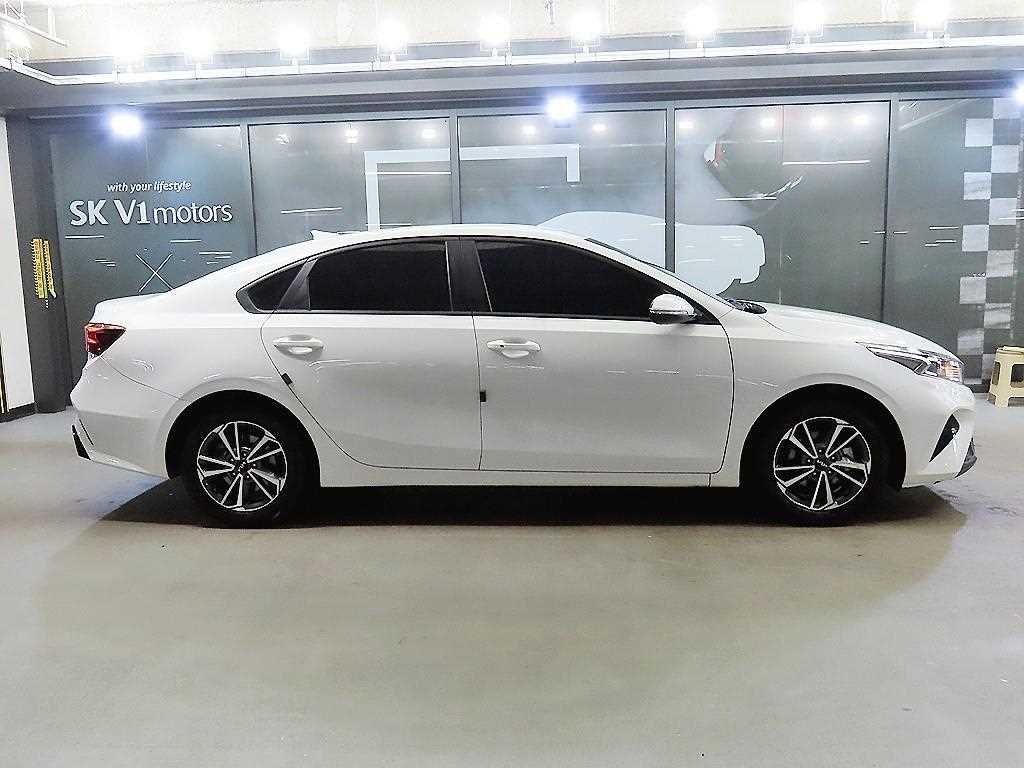 Kia K3 1.6 Gasoline Prestige 4