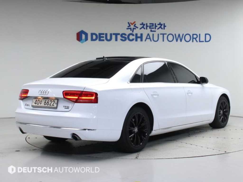 아우디 A8 3.0 TFSI 콰트로 LWB 사진 2/20