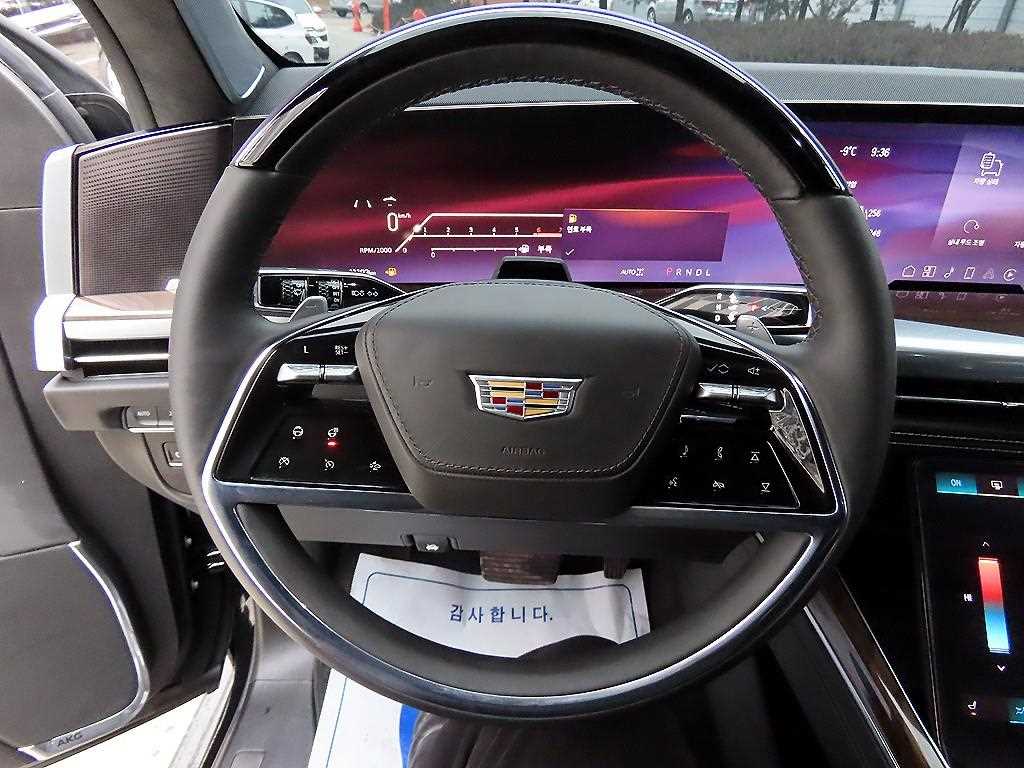 Cadillac Escalade 6.2 ESV Sport Platinum 9