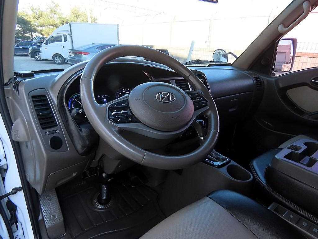 Hyundai Porter 1.0 Ton/ Super Cab/ Long Wheelbase 9