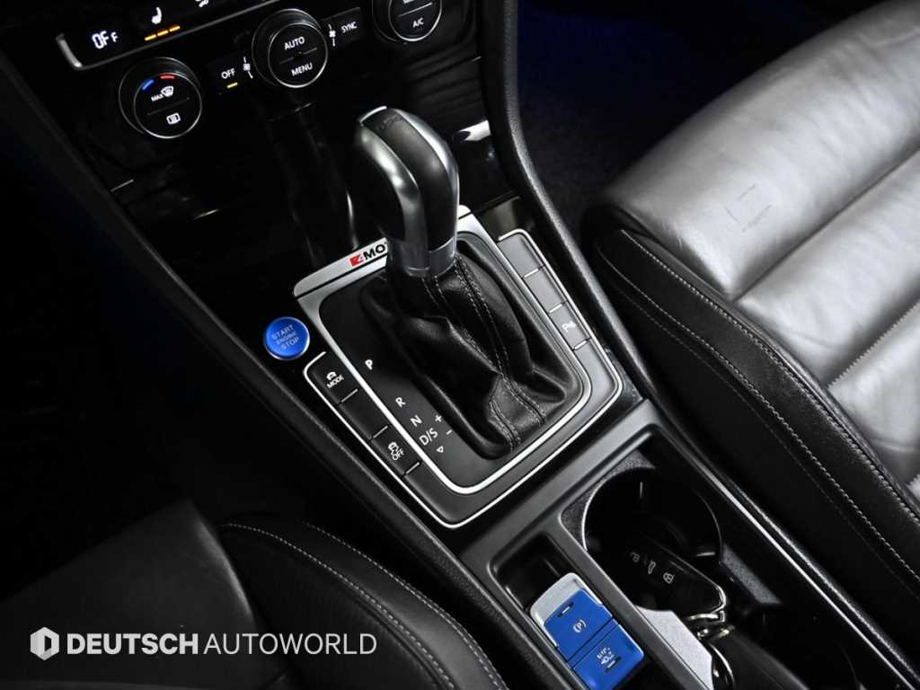 Volkswagen Golf 2.0 R 10