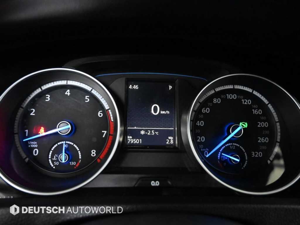 Volkswagen Golf 2.0 R 9