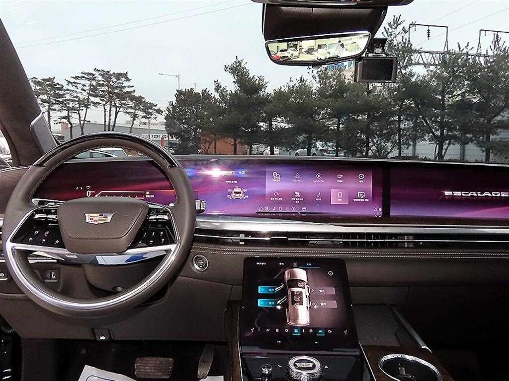 Cadillac Escalade 6.2 ESV Sport Platinum 8